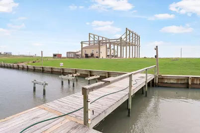 897 Private Road 683, Sargent, TX 77414 - Photo 4