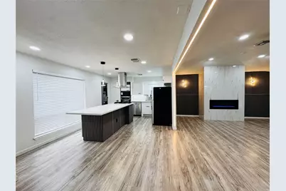 2326 Briarview Drive, Houston, TX 77077 - Photo 2