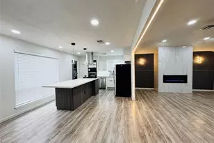 2326 Briarview Dr, Houston, TX 77077 - Photo 2