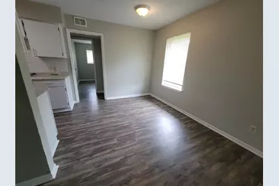 6617 N Lincoln Drive, Hitchcock, TX 77563 - Photo 8