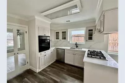 2511 Briarpark Drive, Houston, TX 77042 - Photo 18