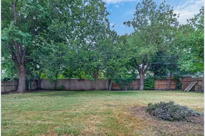 10706 Oasis Drive, Houston, TX 77096 - Photo 30
