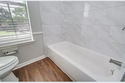6935 Falling Waters Drive, Spring, TX 77379 - Photo 18