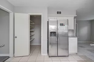 6935 Falling Waters Dr, Spring, TX 77379 - Photo 38