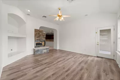 167 N Whistlers Bend Circle, Conroe, TX 77384 - Photo 10