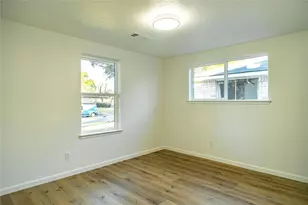 10907 Sharpview Dr, Houston, TX 77072 - Photo 16