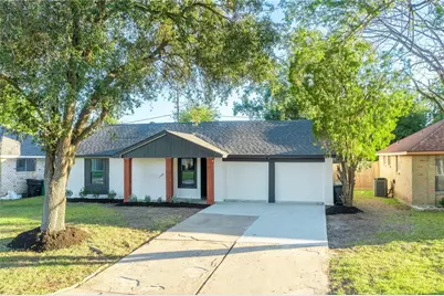 10907 Sharpview Drive, Houston, TX 77072 - Photo 2