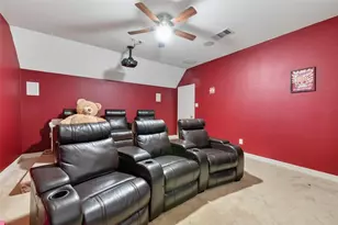 12611 Colonial Glen Ct, Pearland, TX 77584 - Photo 34