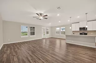 3219 Garner Ln, Texas City, TX 77591 - Photo 4