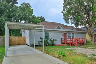 2703 Areba St, Houston, TX 77091 - Photo 2