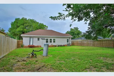 2703 Areba Street, Houston, TX 77091 - Photo 34