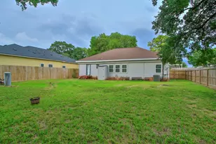 2703 Areba St, Houston, TX 77091 - Photo 36