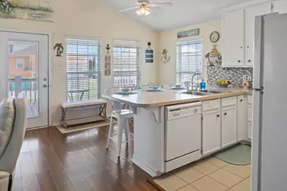 3343 Pirates Cove, Crystal Beach, TX 77650 - Photo 20