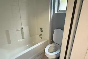 8412 Peekskill Ln, Houston, TX 77075 - Photo 18