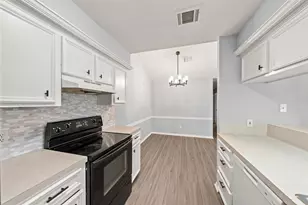 1727 Hazelwood St, Conroe, TX 77301 - Photo 10