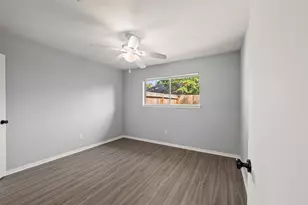 1727 Hazelwood St, Conroe, TX 77301 - Photo 20