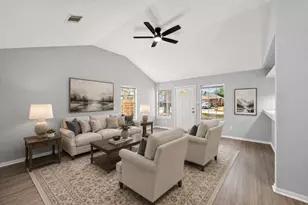 1727 Hazelwood St, Conroe, TX 77301 - Photo 4