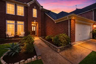 5724 Shady Hollow Ct, Rosharon, TX 77583 - Photo 2