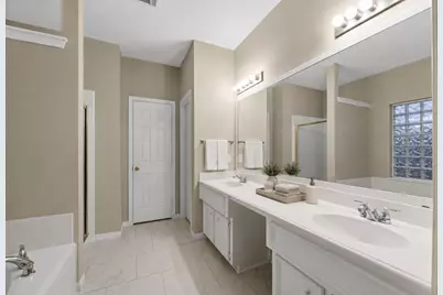 5724 Shady Hollow Court, Rosharon, TX 77583 - Photo 12