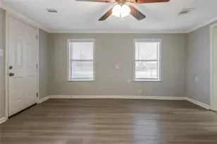 4401 Elmwood St, Houston, TX 77051 - Photo 8