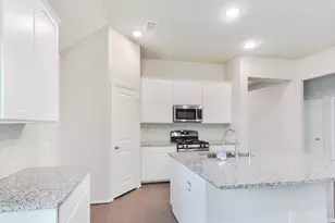 553 Timber Voyage Ct, Conroe, TX 77304 - Photo 10