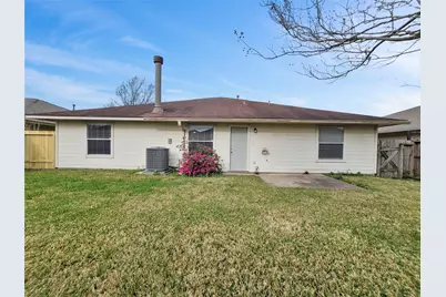 10827 Bradford Way Drive, Houston, TX 77075 - Photo 16