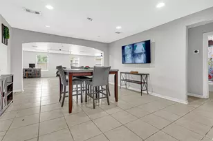 10010 Valley Park Dr, Houston, TX 77078 - Photo 6