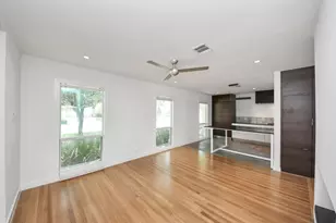 7610 Highmeadow Dr, Houston, TX 77063 - Photo 46