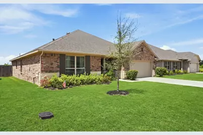 40132 Spyglass Hill Drive, Cleveland, TX 77327 - Photo 2