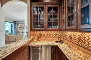 5530 Tilbury Dr, Houston, TX 77056 - Photo 18