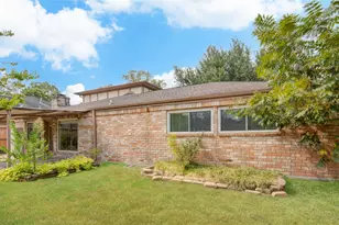 14211 Ella Lee Ln, Houston, TX 77077 - Photo 40