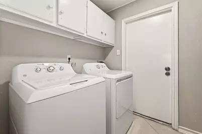 5930 Arncliffe Drive, Houston, TX 77088 - Photo 16