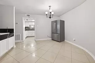 5930 Arncliffe Dr, Houston, TX 77088 - Photo 10