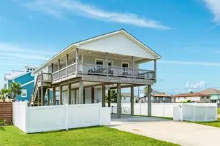 16547 Jolly Roger Rd, Jamaica Beach, TX 77554 - Photo 2