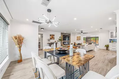 9022 Quebec Dr, Houston, TX 77096 - Photo 6