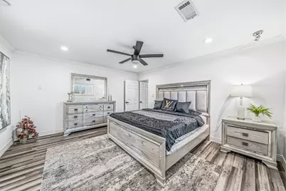 9022 Quebec Dr, Houston, TX 77096 - Photo 26