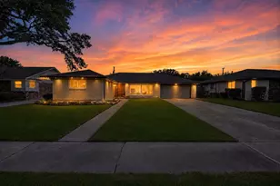 9022 Quebec Dr, Houston, TX 77096 - Photo 2