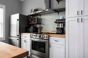 1084 Johnson Rd, Gilchrist, TX 77617 - Photo 14