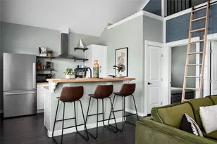 1084 Johnson Rd, Gilchrist, TX 77617 - Photo 10