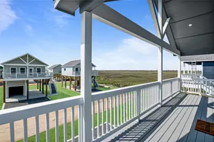 1084 Johnson Rd, Gilchrist, TX 77617 - Photo 6