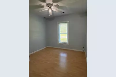 529 E Myrtle Street, Angleton, TX 77515 - Photo 8