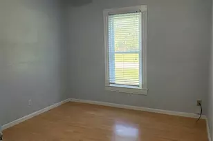 529 E Myrtle St, Angleton, TX 77515 - Photo 8