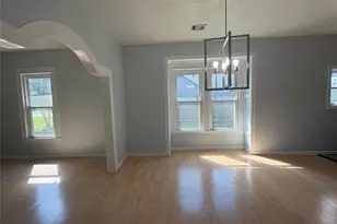 529 E Myrtle St, Angleton, TX 77515 - Photo 6