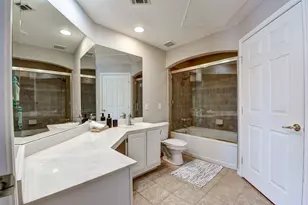 2400 McCue Rd, Houston, TX 77056 - Photo 16