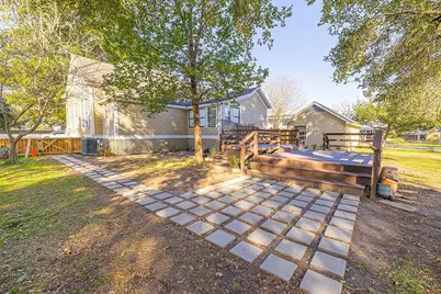 809 Milam Street, Columbus, TX 78934 - Photo 22