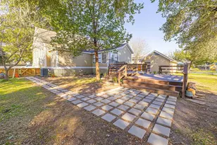 809 Milam St, Columbus, TX 78934 - Photo 22