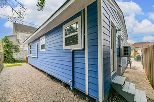 812 38th St, Galveston, TX 77550 - Photo 22