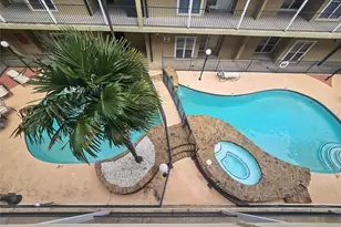 921 Marine Dr, Galveston, TX 77550 - Photo 18