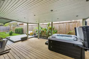 7703 Bobbitt Ln, Houston, TX 77055 - Photo 14