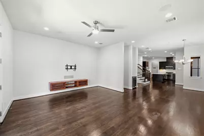 1913 W 15th Street, Houston, TX 77008 - Photo 14